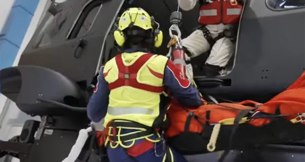 In volo con Leonardo Helicopters